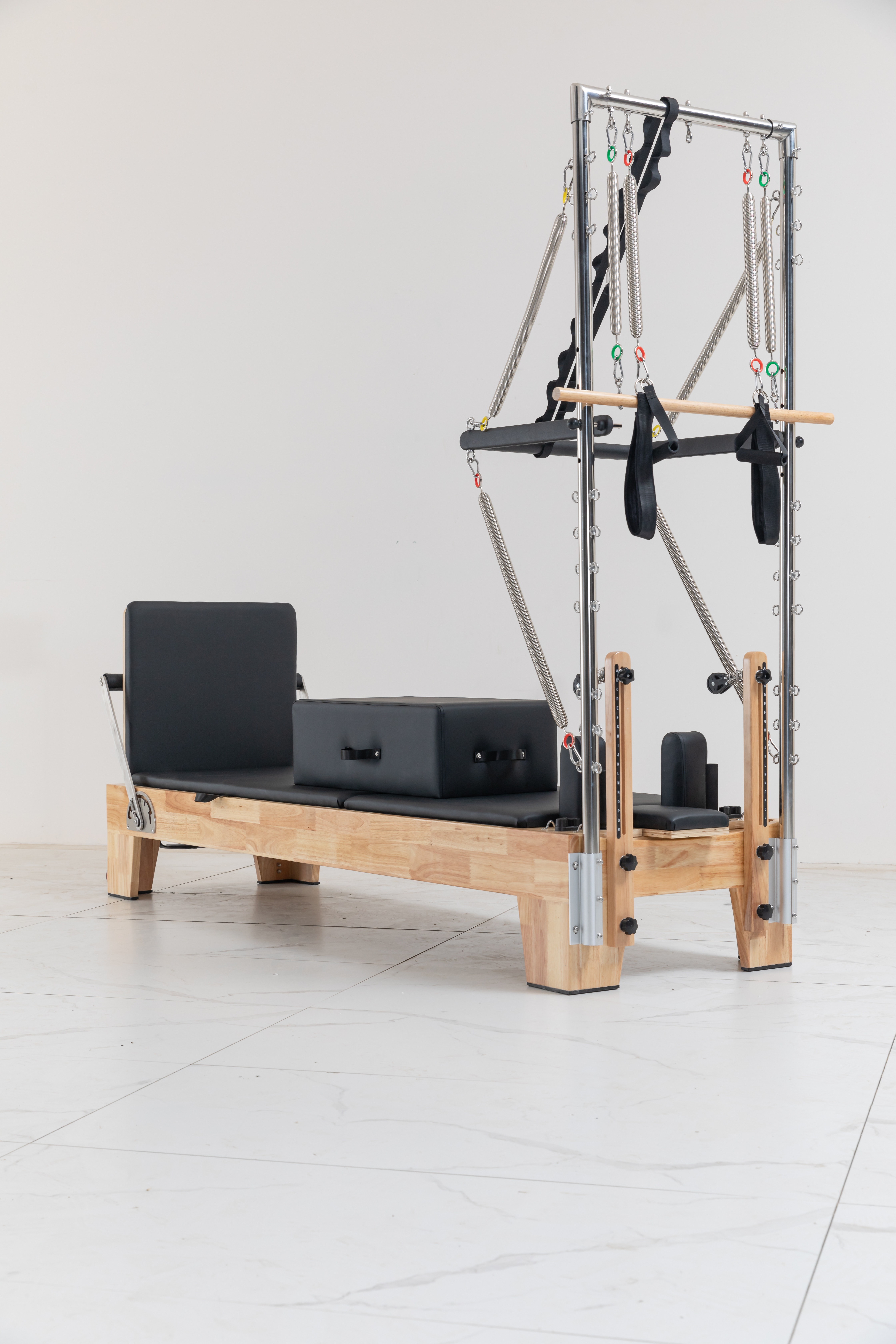 Pilates Reformer Gym Equipment - Pilates And Yoga Studio avaliação e preço