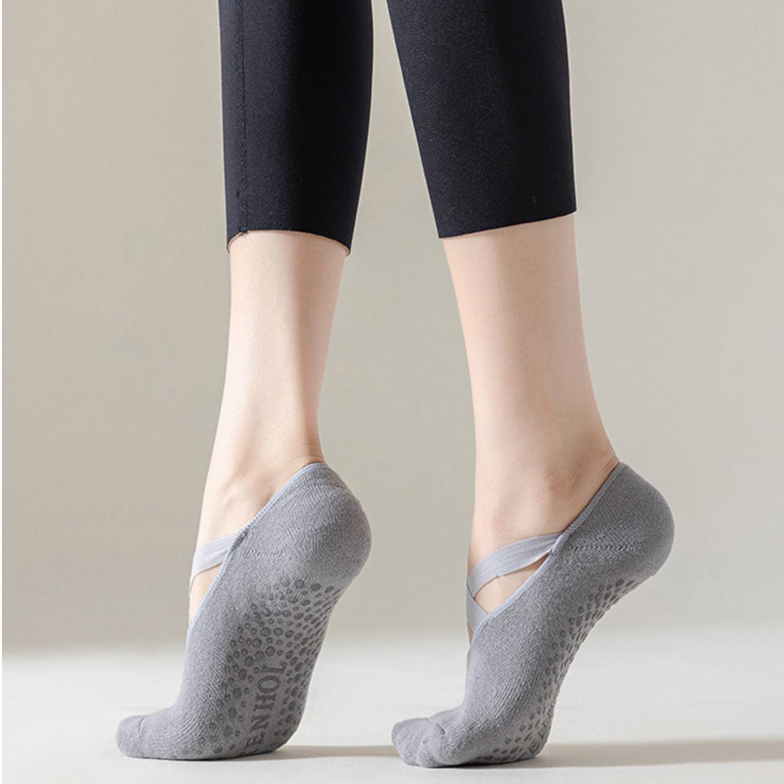 Non Slip Fitness Socks Breatha - Pilates And Yoga Studio avaliação e preço